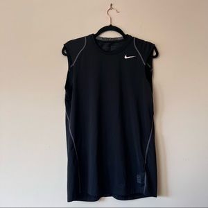 Nike Men’s Dri Fit Black Workout shirt Size Medium